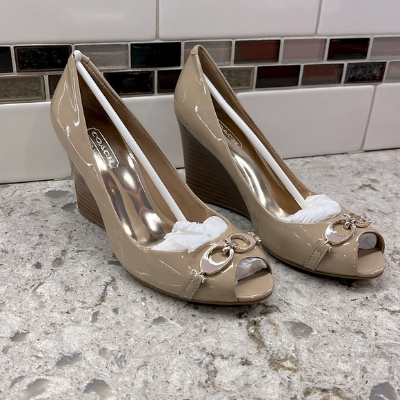 COACH Elota Patent leather peep toe wedge - Picture 1 of 8